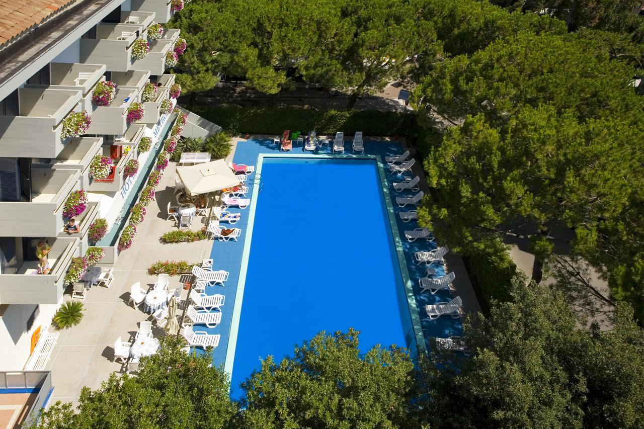 Hotel Metropol Caorle Exterior photo